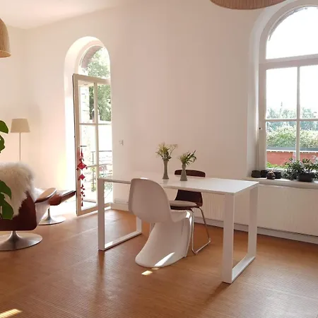 Apartment Calme Dans Ancien Couvent Soignies