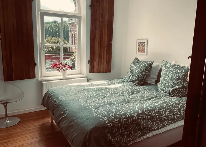 Calme Dans Ancien Couvent Apartment